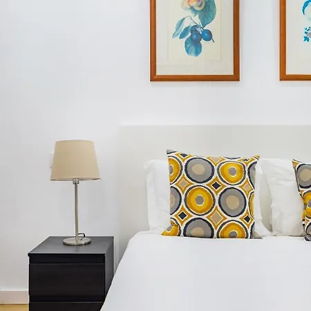 Apartment Almirante With 3 Bedrooms Lisbon