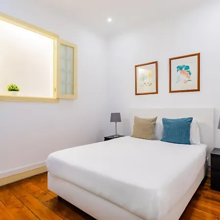 Almirante With 3 Bedrooms Lisboa