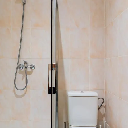 Almirante With 3 Bedrooms ליסבון