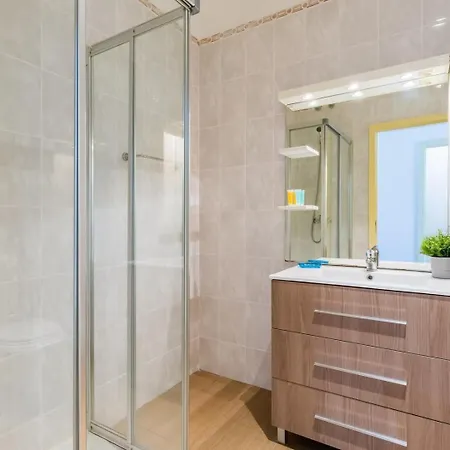 Almirante With 3 Bedrooms דירה