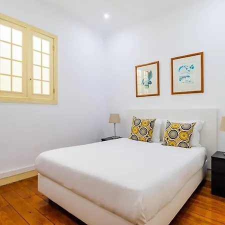 Almirante With 3 Bedrooms דירה ליסבון
