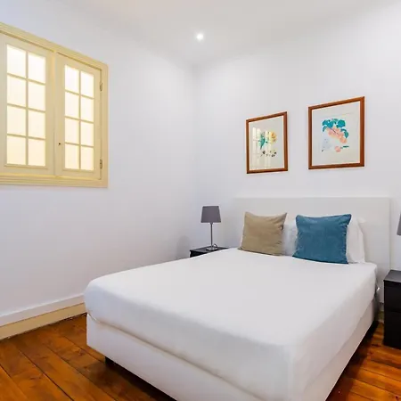 3br @ Almirante Reis Apartment *