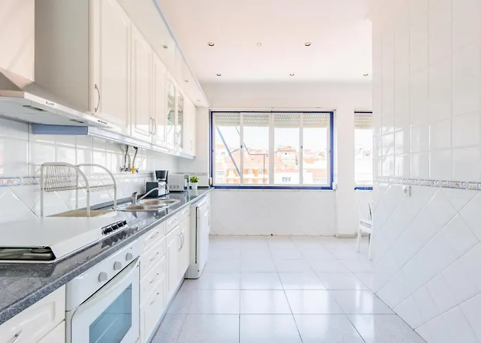 Almirante With 3 Bedrooms