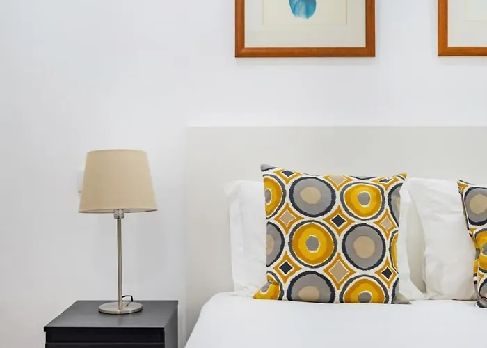 Almirante With 3 Bedrooms *