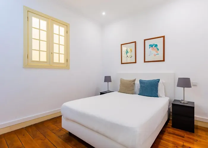 Almirante With 3 Bedrooms *