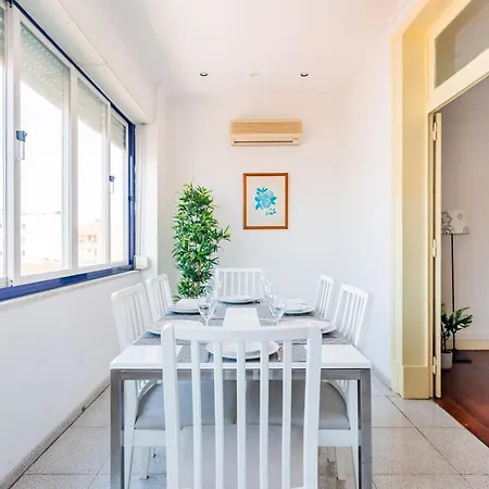 Almirante With 3 Bedrooms